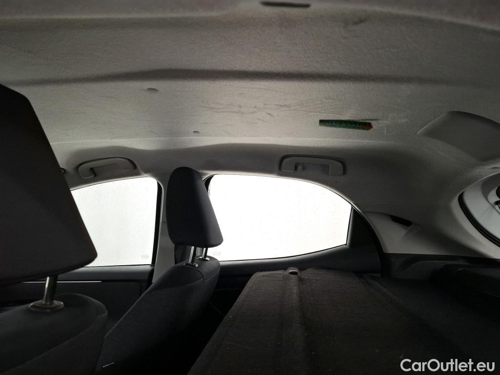  Toyota  Yaris TOYOTA  Hybride Affaires / 2019 / 5P / Berline / VU 1.5 Hybride 116h Dynamic Business Affair #17