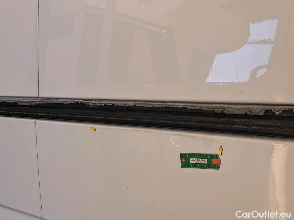  Nissan  NV400  L3H2 3500 Business 2.3 DCI TT 165 S/S / Batterie HS #11