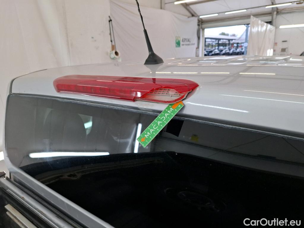  Nissan  Navara NISSAN  / 2015 / 4P / Pick-up King-Cab 2.3 dCi 160 N-CONNECTA #79