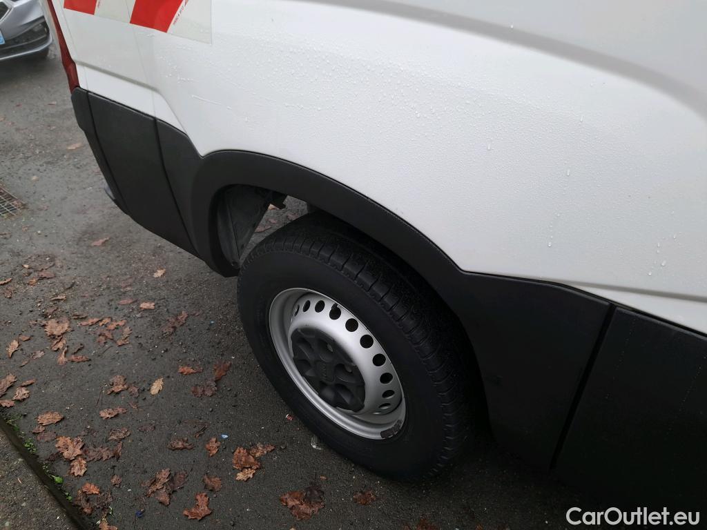  Iveco  Daily IVECO  VU 4p Fourgon 35S14GA8 V/P11 H2 3520 #9