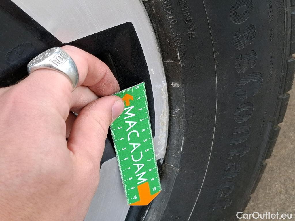  Nissan  Navara NISSAN  / 2015 / 4P / Pick-up King-Cab 2.3 dCi 160 N-CONNECTA #131