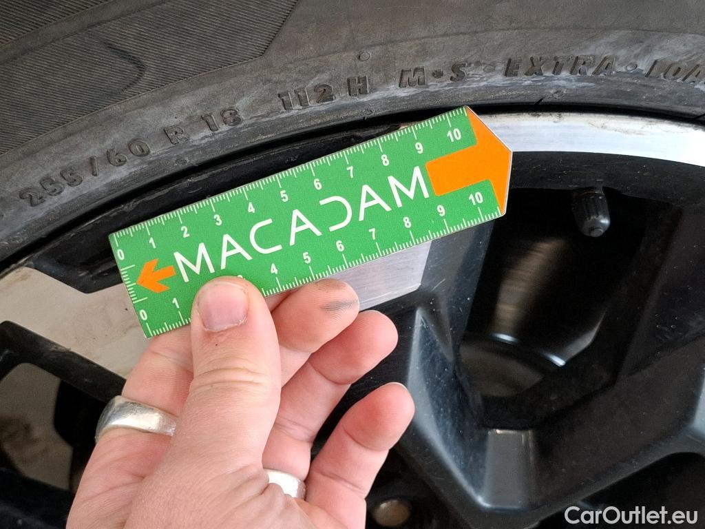  Nissan  Navara NISSAN  / 2015 / 4P / Pick-up King-Cab 2.3 dCi 160 N-CONNECTA #51