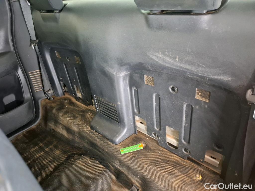  Nissan  Navara NISSAN  / 2015 / 4P / Pick-up King-Cab 2.3 dCi 160 N-CONNECTA #68