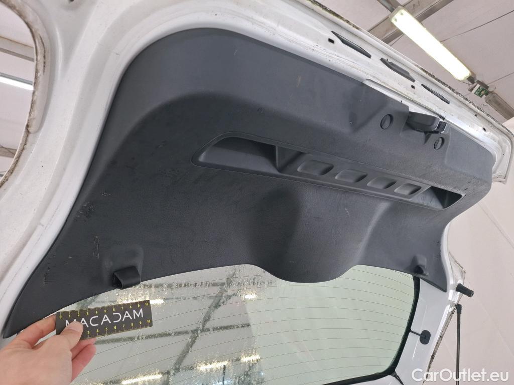  Citroen  C3  Société Feel 1.5 BlueHDI 100CV BVM6 E6dT #20