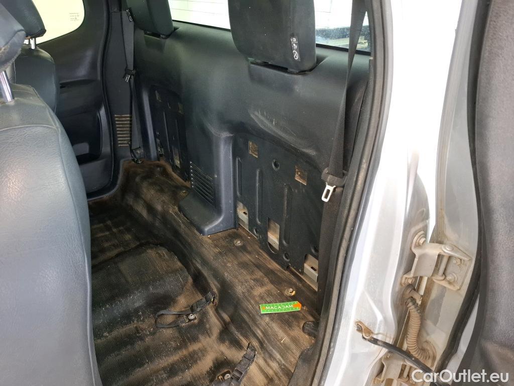  Nissan  Navara NISSAN  / 2015 / 4P / Pick-up King-Cab 2.3 dCi 160 N-CONNECTA #67