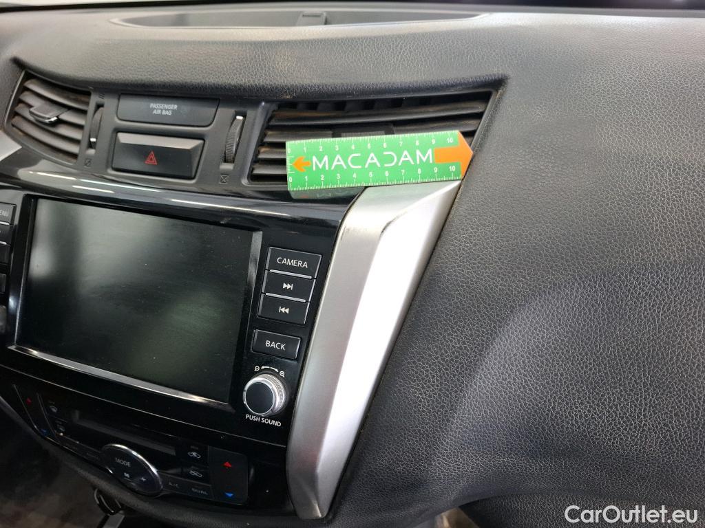  Nissan  Navara NISSAN  / 2015 / 4P / Pick-up King-Cab 2.3 dCi 160 N-CONNECTA #163