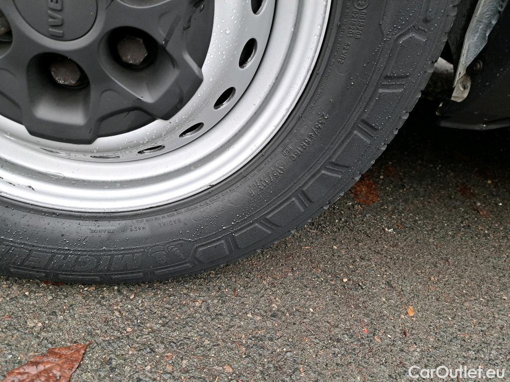  Iveco  Daily IVECO  VU 4p Fourgon 35S14GA8 V/P11 H2 3520 #25