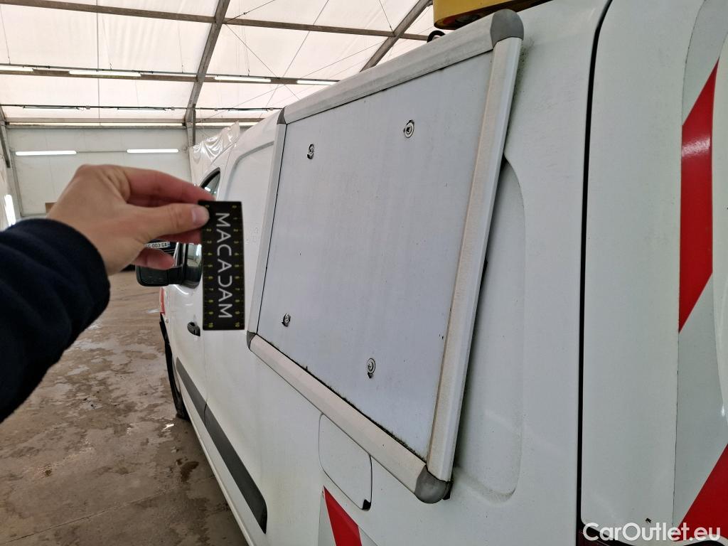  Citroen  Berlingo  Fourgon Confort L1 (Court) 1.6 BlueHDi 100CV BVM5 E6 #14