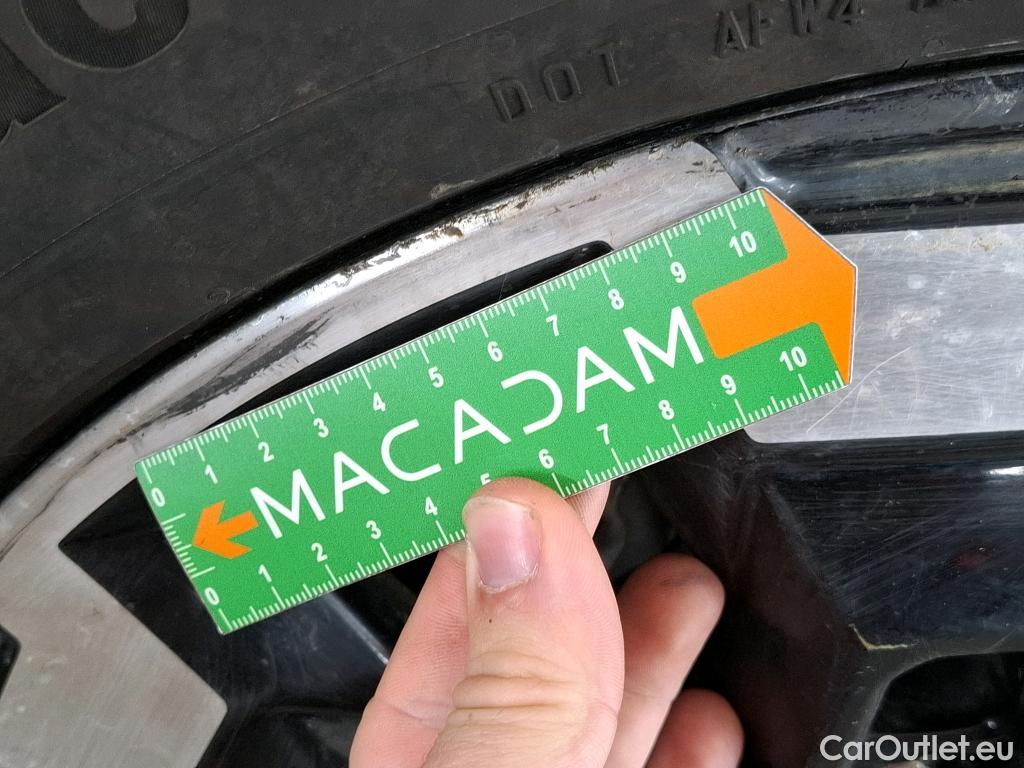  Nissan  Navara NISSAN  / 2015 / 4P / Pick-up King-Cab 2.3 dCi 160 N-CONNECTA #120