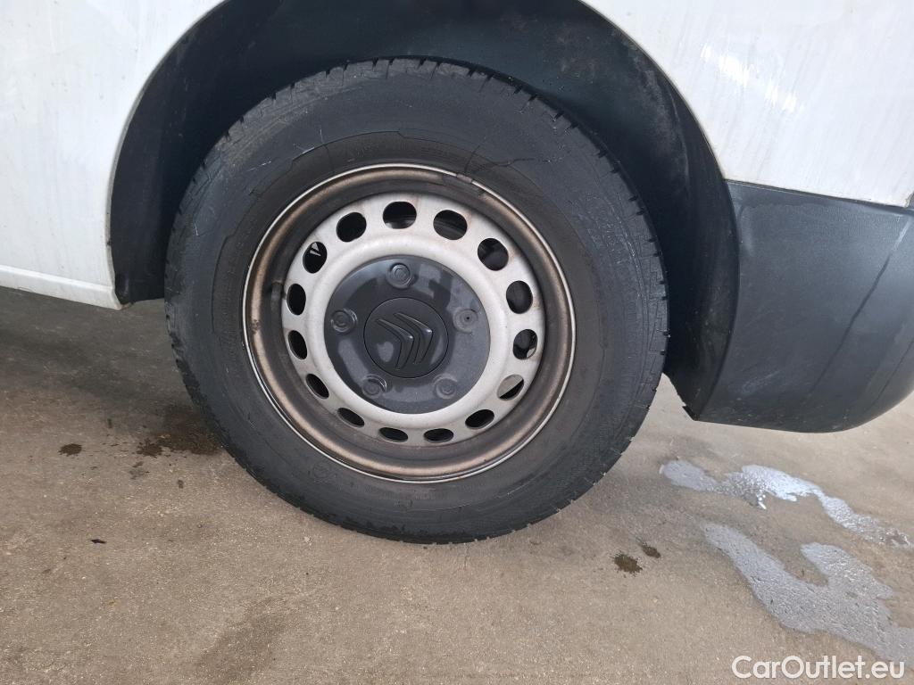  Citroen  Jumpy CITROEN  / 2016 / 4P / Fourgon tôlé M BlueHDi 120 S&S BVM6 (300 Nm) Driver #24