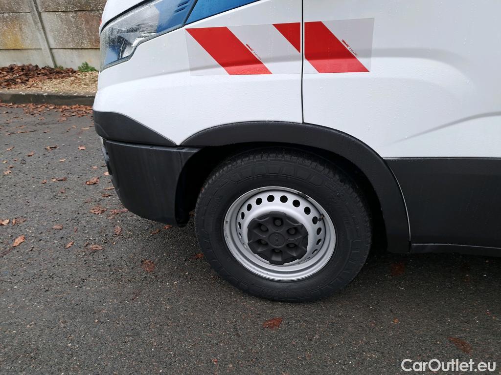  Iveco  Daily IVECO  VU 4p Fourgon 35S14GA8 V/P11 H2 3520 #22