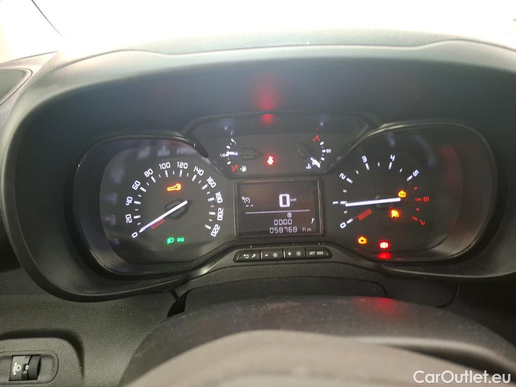  Toyota  Proace TOYOTA  City / 2019 / 4P / Fourgonnette 1.5 MEDIUM 100 D-4D STYLE #101