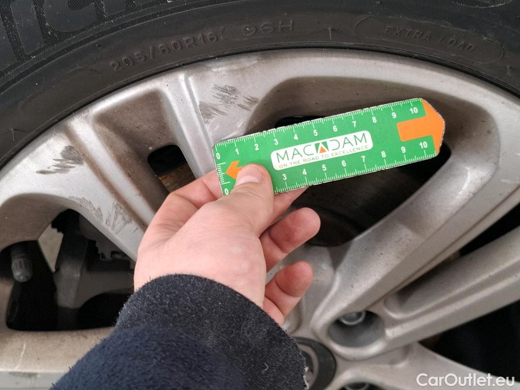  Toyota  Proace TOYOTA  City / 2019 / 4P / Fourgonnette 1.5 MEDIUM 100 D-4D STYLE #77