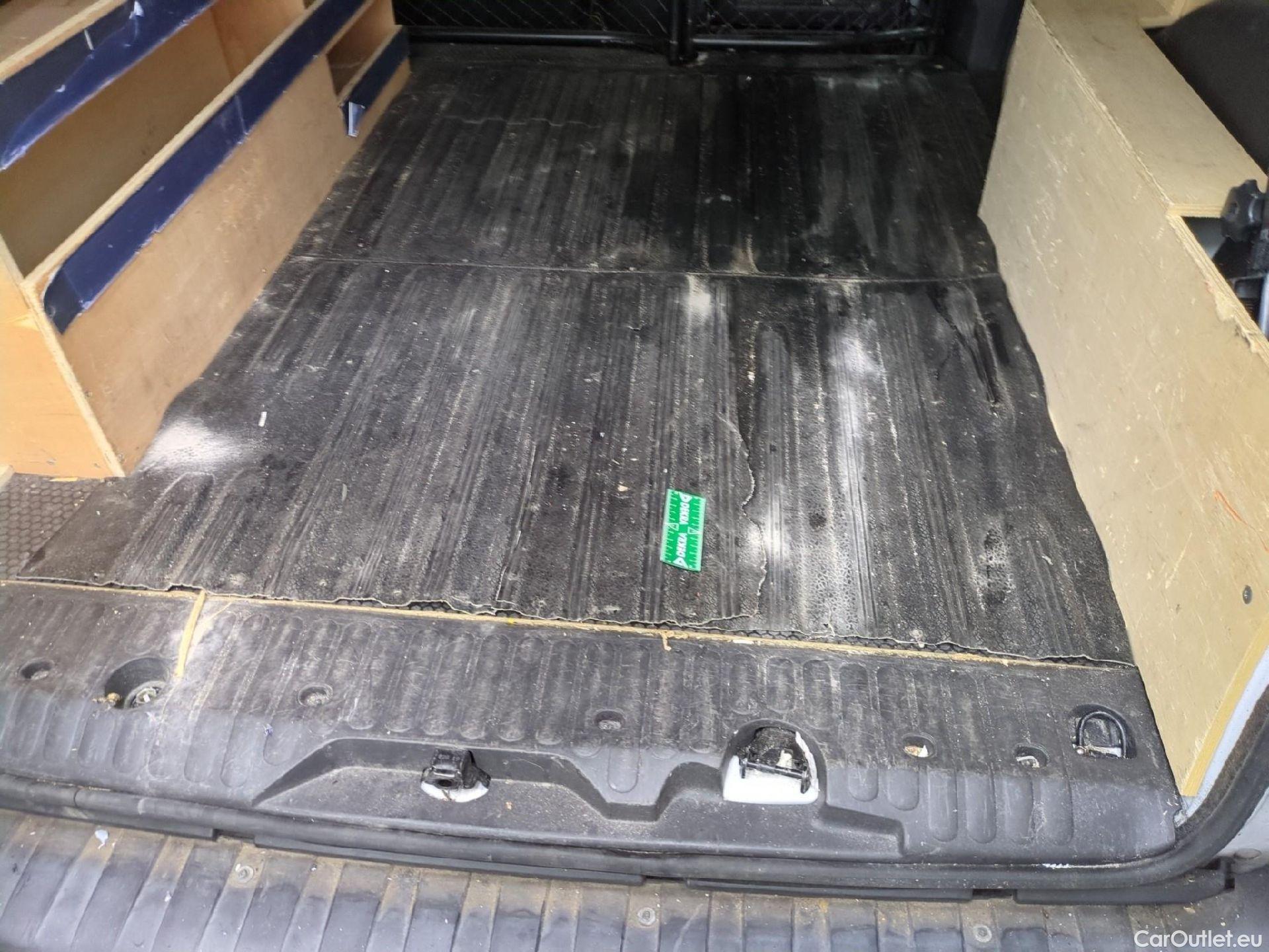  Renault  Kangoo  II Express Extra (Série Spéciale) 1.5 dCi 110CV BVA6 E6 #9