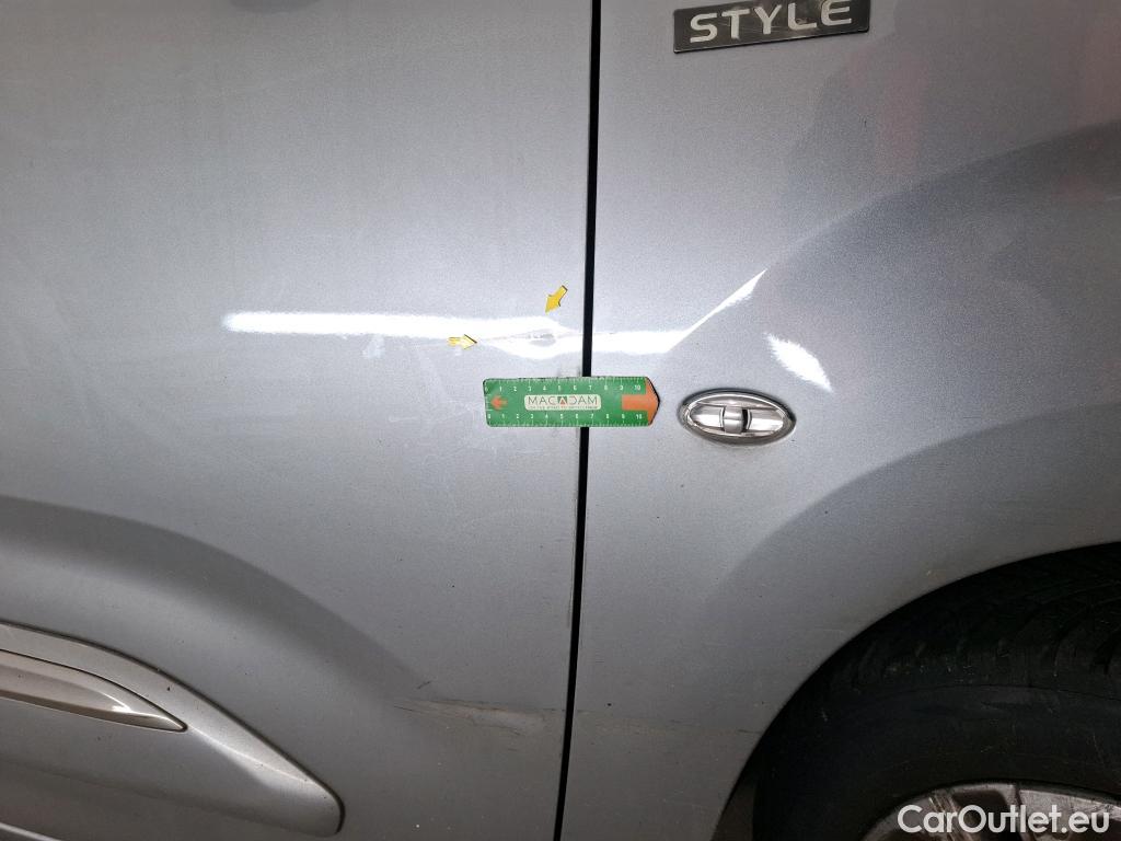  Toyota  Proace TOYOTA  City / 2019 / 4P / Fourgonnette 1.5 MEDIUM 100 D-4D STYLE #22