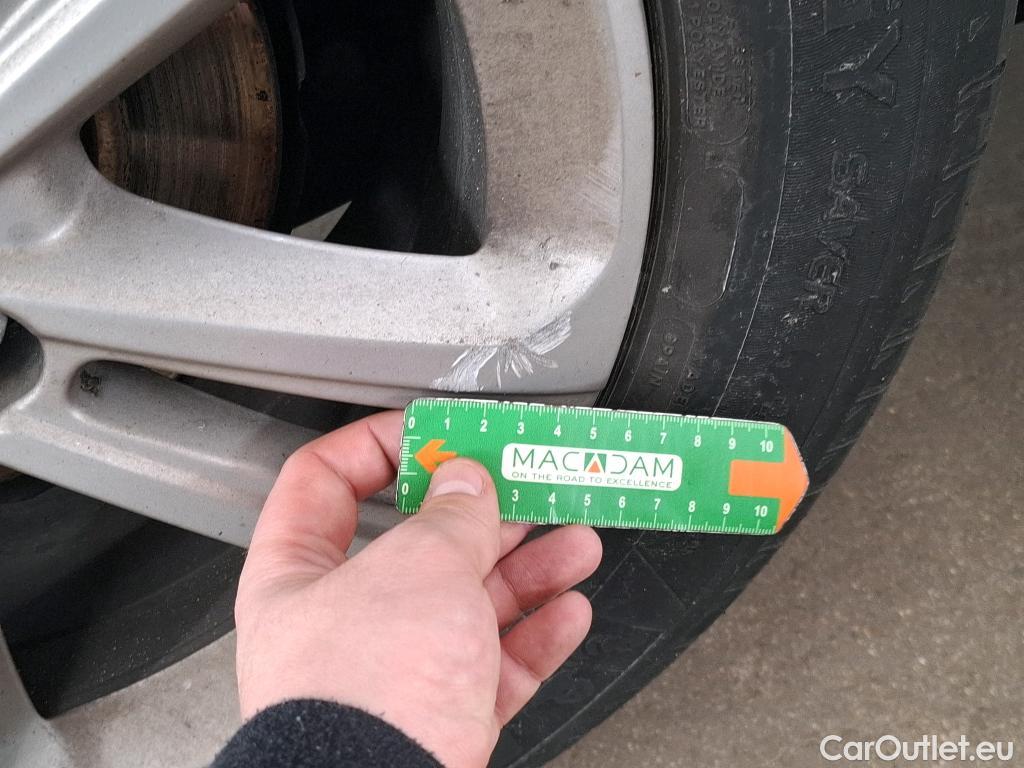  Toyota  Proace TOYOTA  City / 2019 / 4P / Fourgonnette 1.5 MEDIUM 100 D-4D STYLE #81