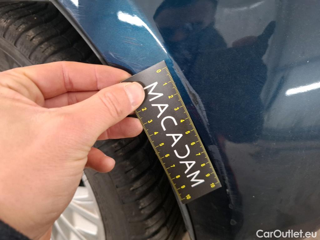  Fiat  500 FIAT   2015  3P  Berline Hybrid 10 BSG 70 ch Dolcevita #19