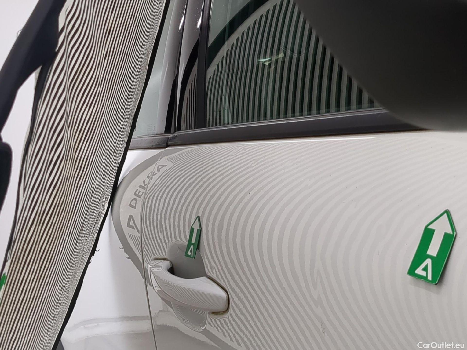  Citroen  C4  Berline Feel Pack Business 1.5 BlueHDI 110CV BVM6 E6d #66