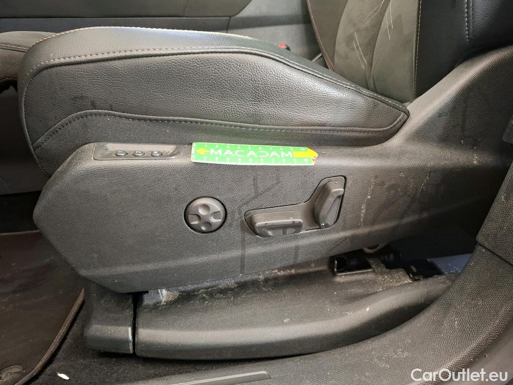  DS  DS7 DS DS 7 Crossback / 2017 / 5P / SUV E-TENSE 225 PERFORMANCE Line + #29