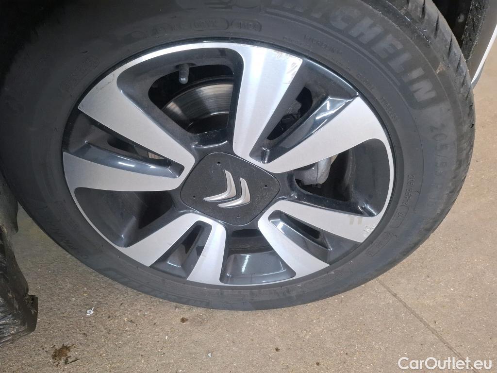  Citroen  C3  Shine 1.2 PureTech 80CV BVM5 6E #7