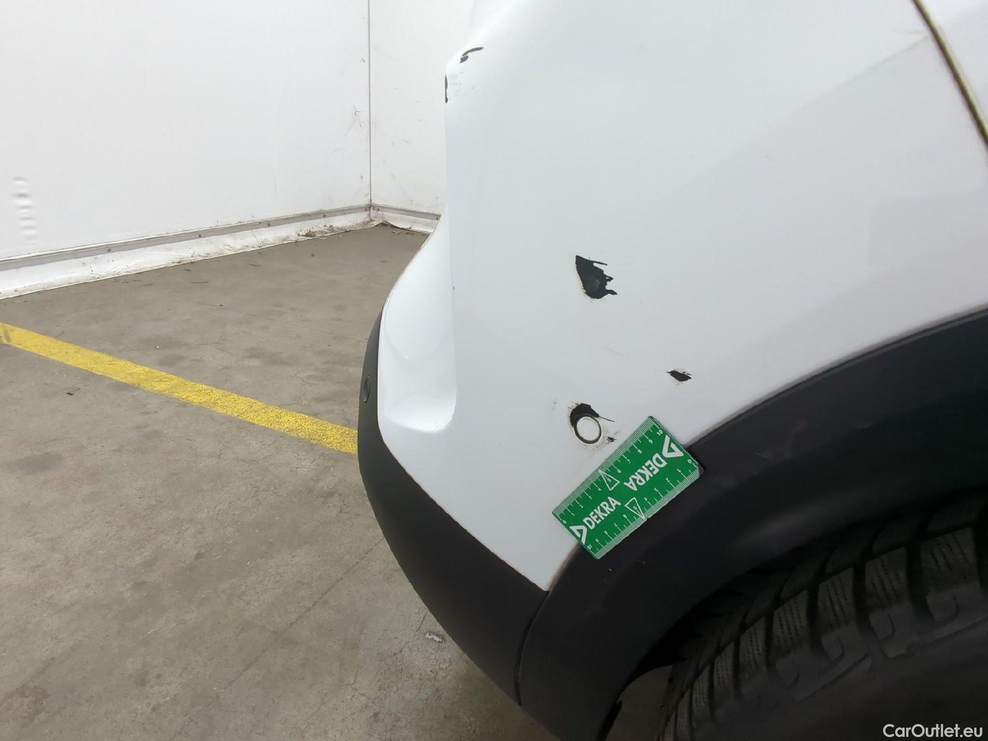  Citroen  C4  Berline Feel Pack Business 1.5 BlueHDI 110CV BVM6 E6d #33