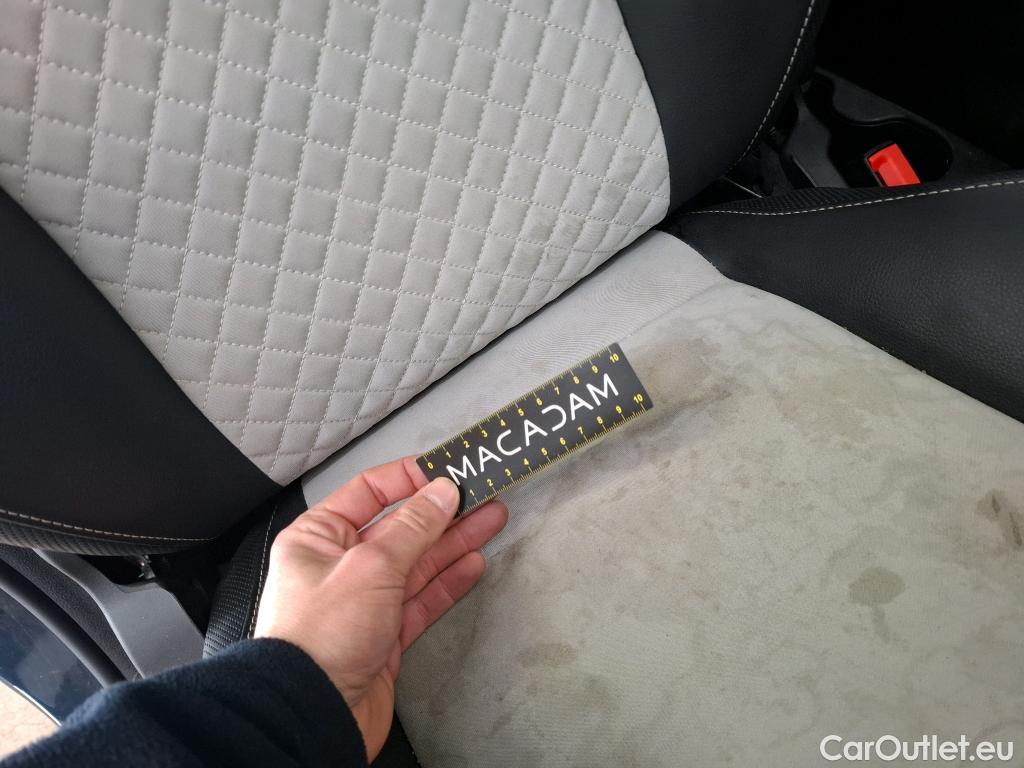  Fiat  500 FIAT   2015  3P  Berline Hybrid 10 BSG 70 ch Dolcevita #42