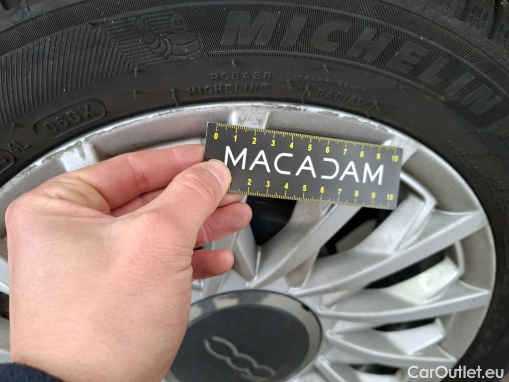  Fiat  500 FIAT   2015  3P  Berline Hybrid 10 BSG 70 ch Dolcevita #32