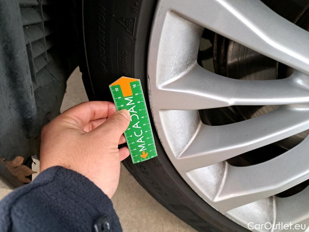  Bmw  Serie 5 BMW Série 5 Touring / 2020 / 5P / Break 530e 292ch Luxury BVA8 #36