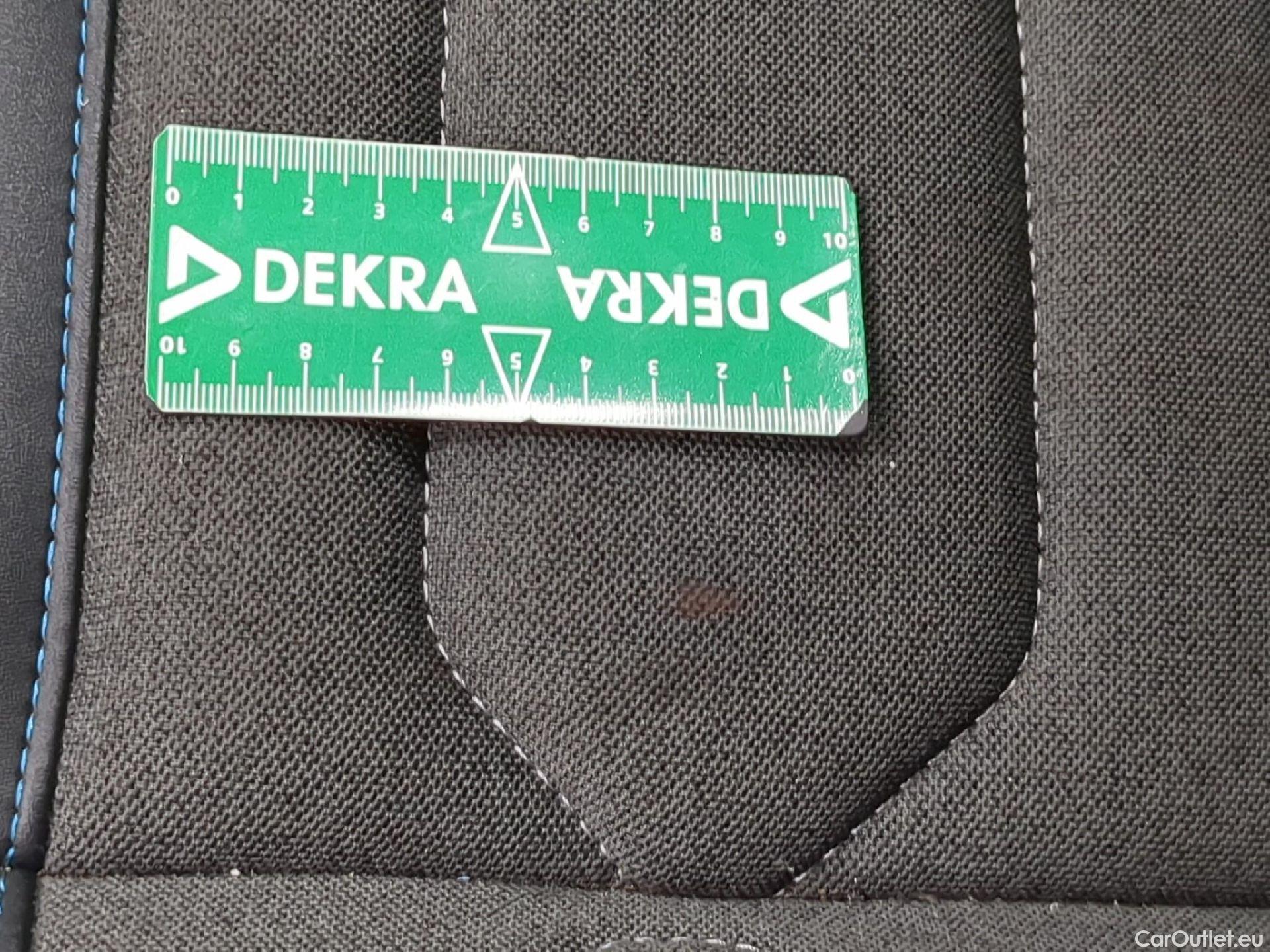  Citroen  C4  Berline Feel Pack Business 1.5 BlueHDI 110CV BVM6 E6d #7