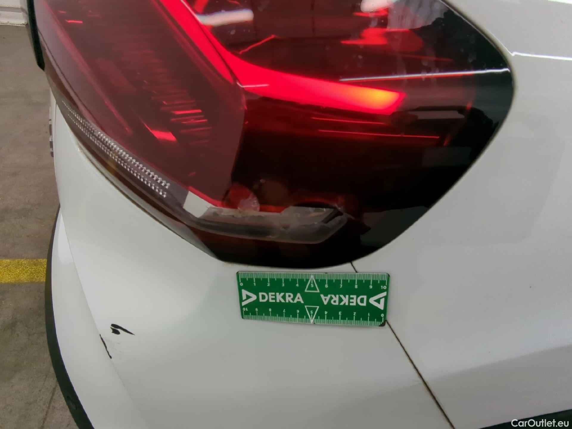  Citroen  C4  Berline Feel Pack Business 1.5 BlueHDI 110CV BVM6 E6d #28