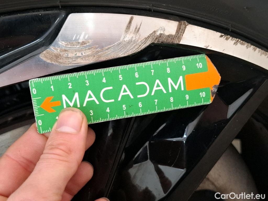  DS  DS7 DS DS 7 Crossback / 2017 / 5P / SUV E-TENSE 225 PERFORMANCE Line + #3