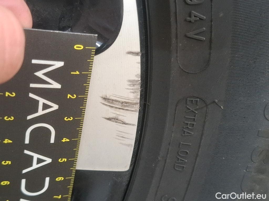  Citroen  C3  Shine 1.2 PureTech 80CV BVM5 6E #11