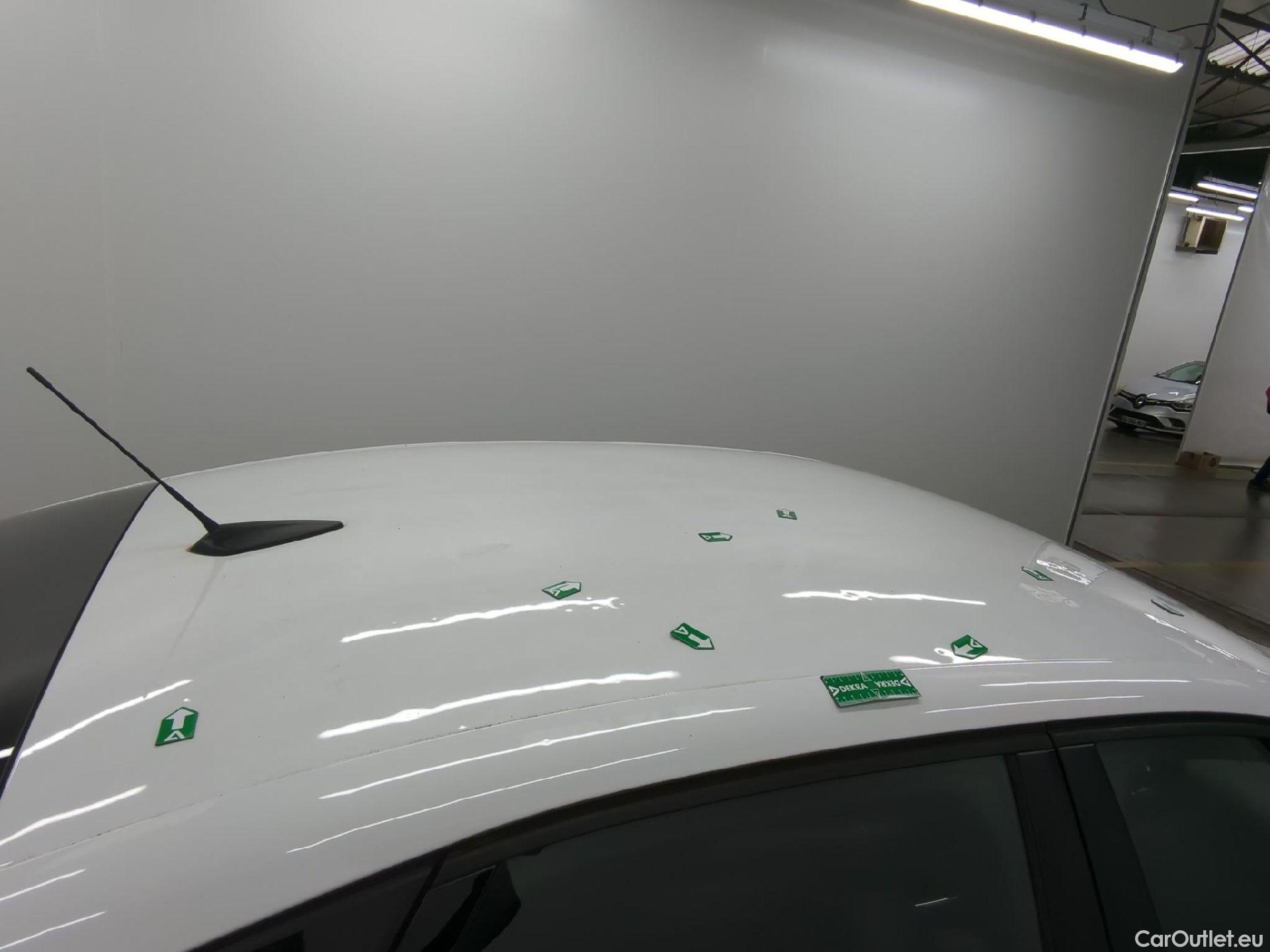  Citroen  C4  Berline Feel Pack Business 1.5 BlueHDI 110CV BVM6 E6d #40