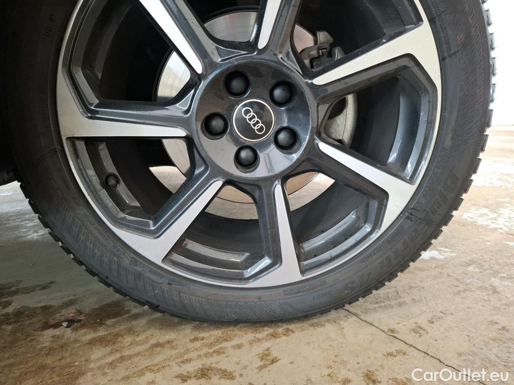  Audi  Q3 AUDI  Sportback / 2019 / 5P / SUV 35 TFSI 150 MHEV S Tronic 7 S EDITION(SL) #19