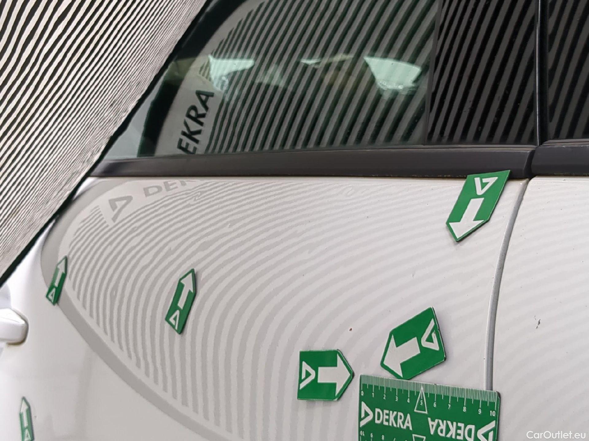  Citroen  C4  Berline Feel Pack Business 1.5 BlueHDI 110CV BVM6 E6d #62