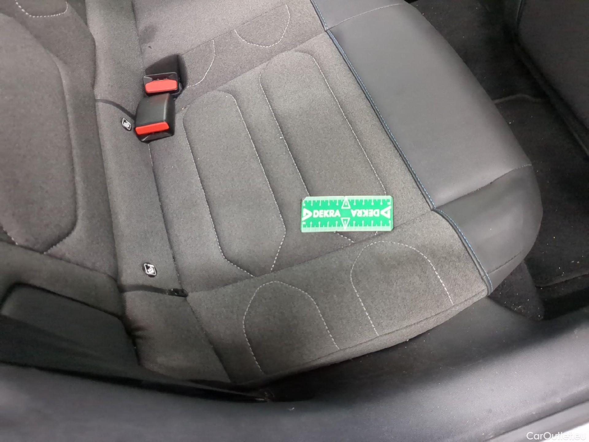  Citroen  C4  Berline Feel Pack Business 1.5 BlueHDI 110CV BVM6 E6d #3