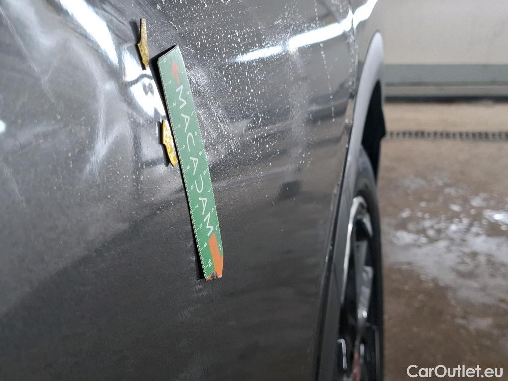  DS  DS7 DS DS 7 Crossback / 2017 / 5P / SUV E-TENSE 225 PERFORMANCE Line + #39