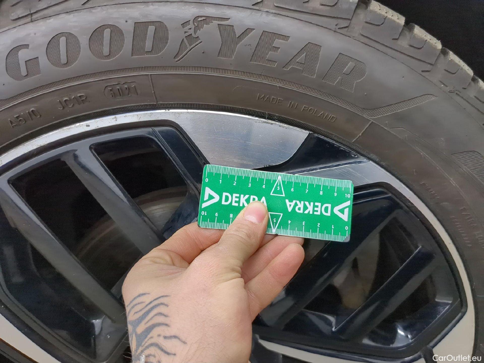  Citroen  C4  Berline Feel Pack Business 1.5 BlueHDI 110CV BVM6 E6d #16