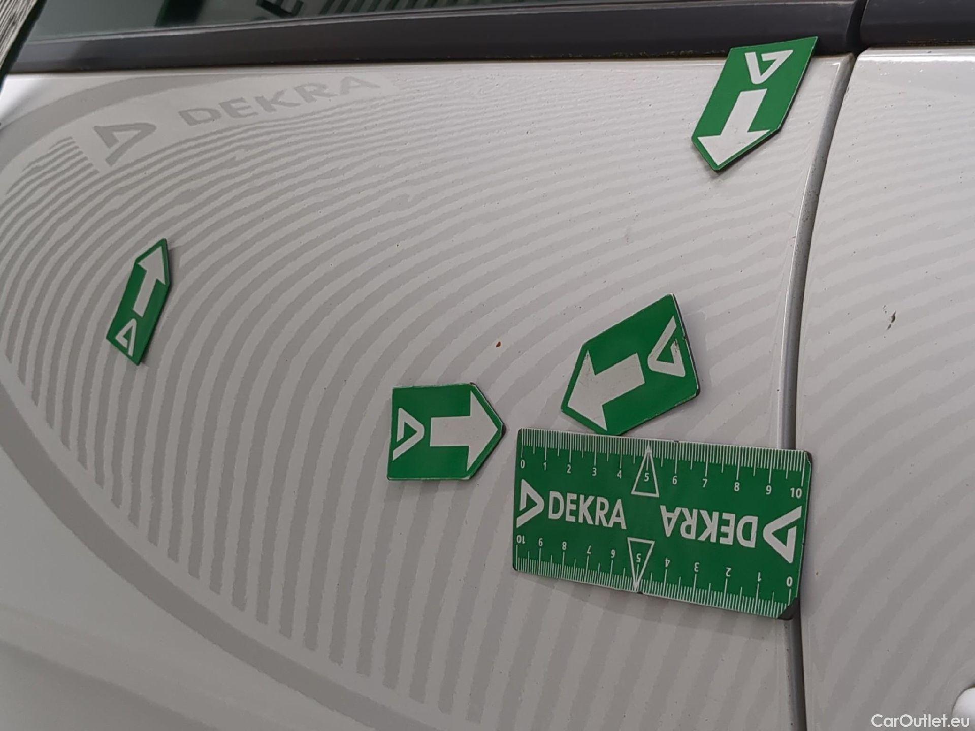  Citroen  C4  Berline Feel Pack Business 1.5 BlueHDI 110CV BVM6 E6d #63