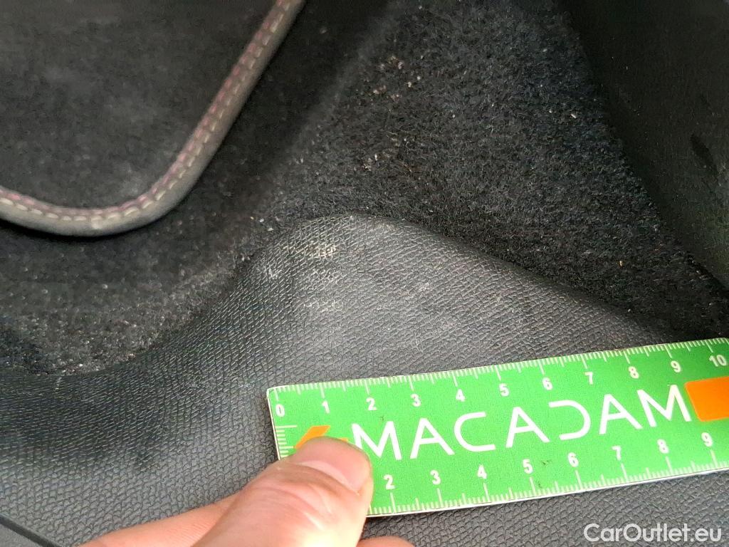  DS  DS7 DS DS 7 Crossback / 2017 / 5P / SUV E-TENSE 225 PERFORMANCE Line + #34