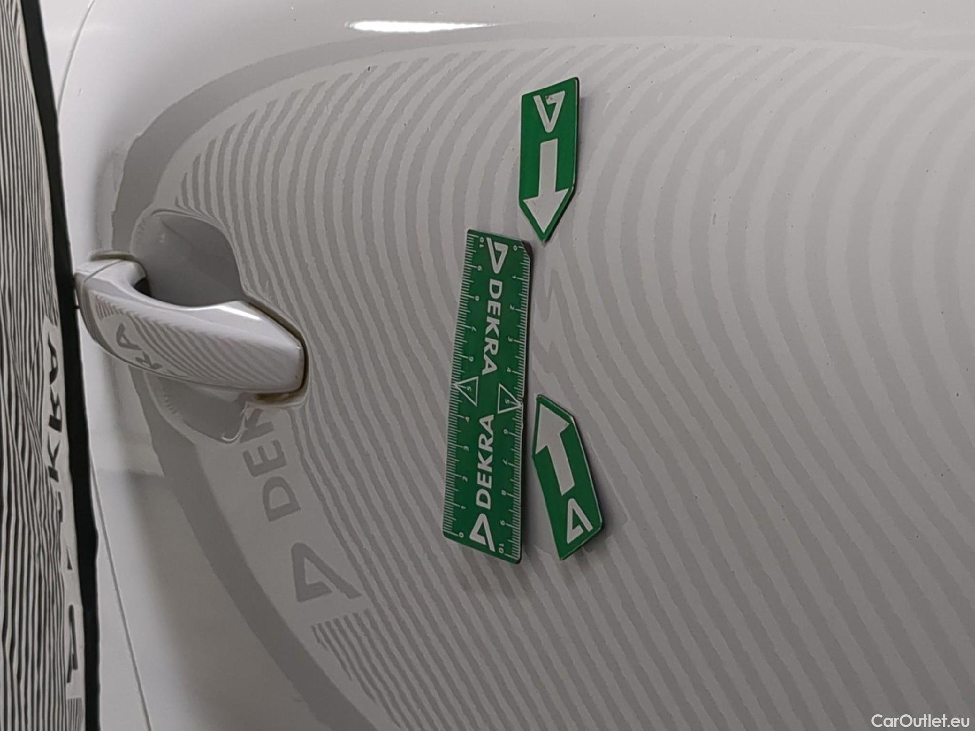  Citroen  C4  Berline Feel Pack Business 1.5 BlueHDI 110CV BVM6 E6d #67