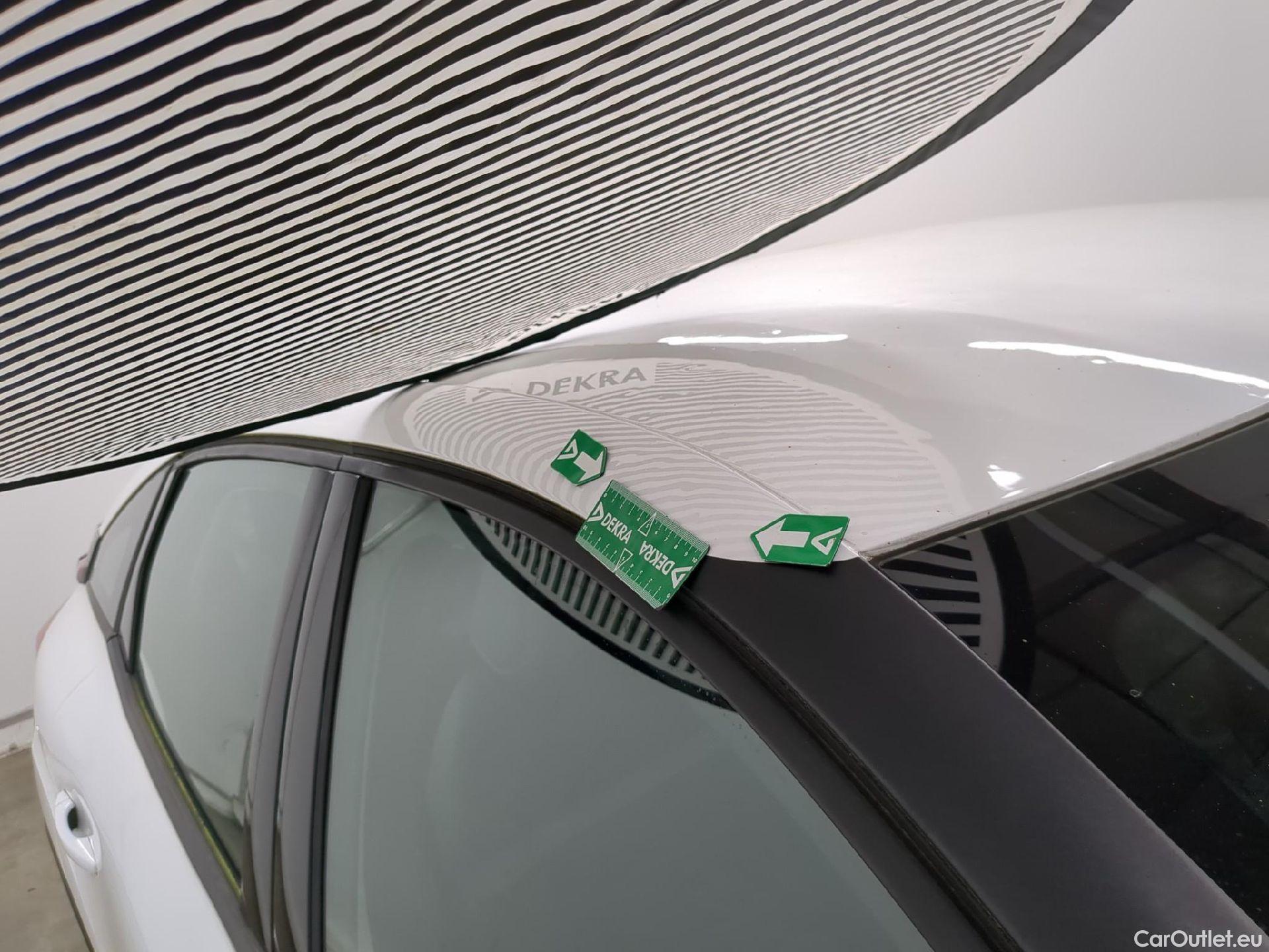  Citroen  C4  Berline Feel Pack Business 1.5 BlueHDI 110CV BVM6 E6d #48