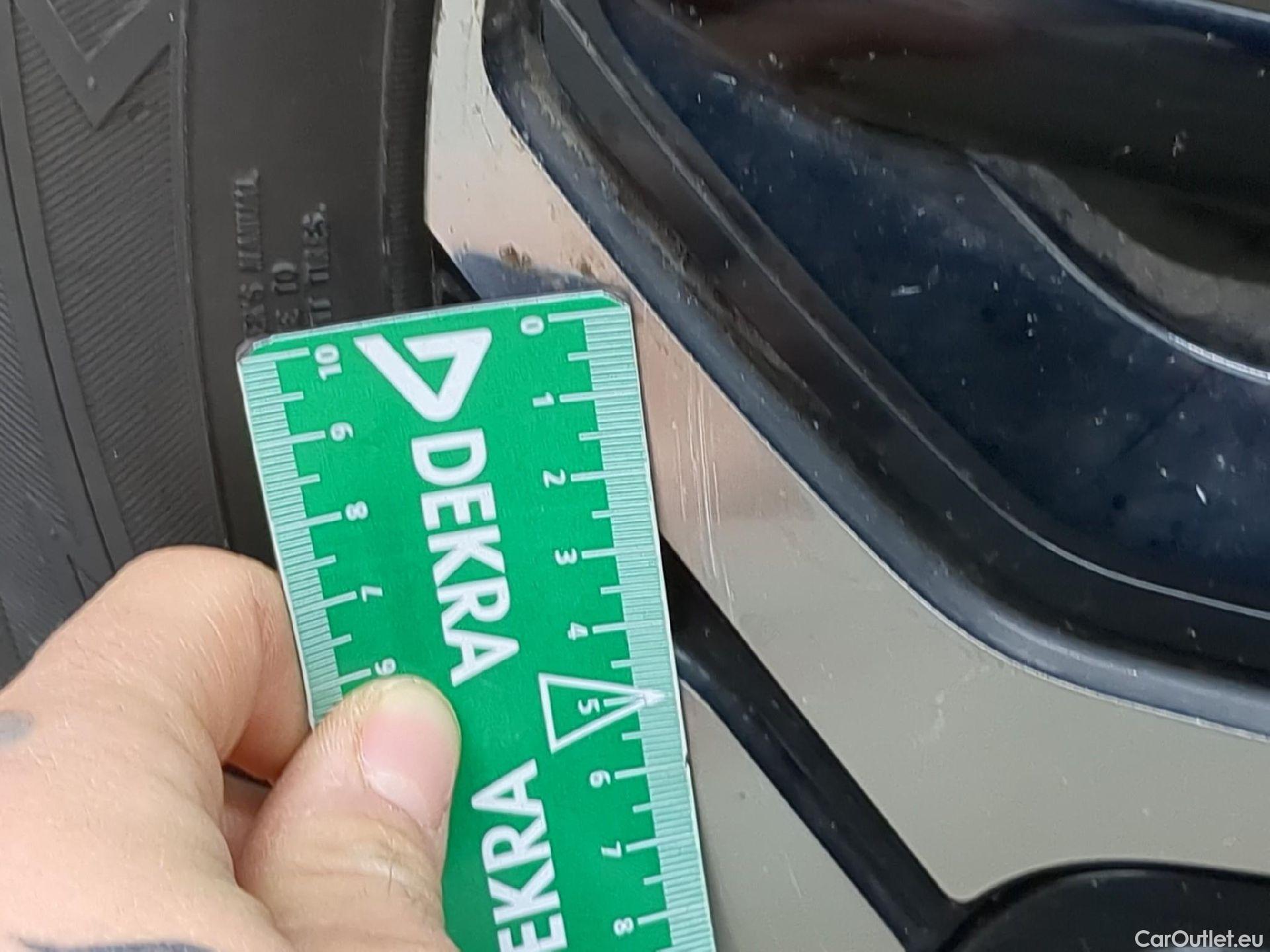  Citroen  C4  Berline Feel Pack Business 1.5 BlueHDI 110CV BVM6 E6d #12