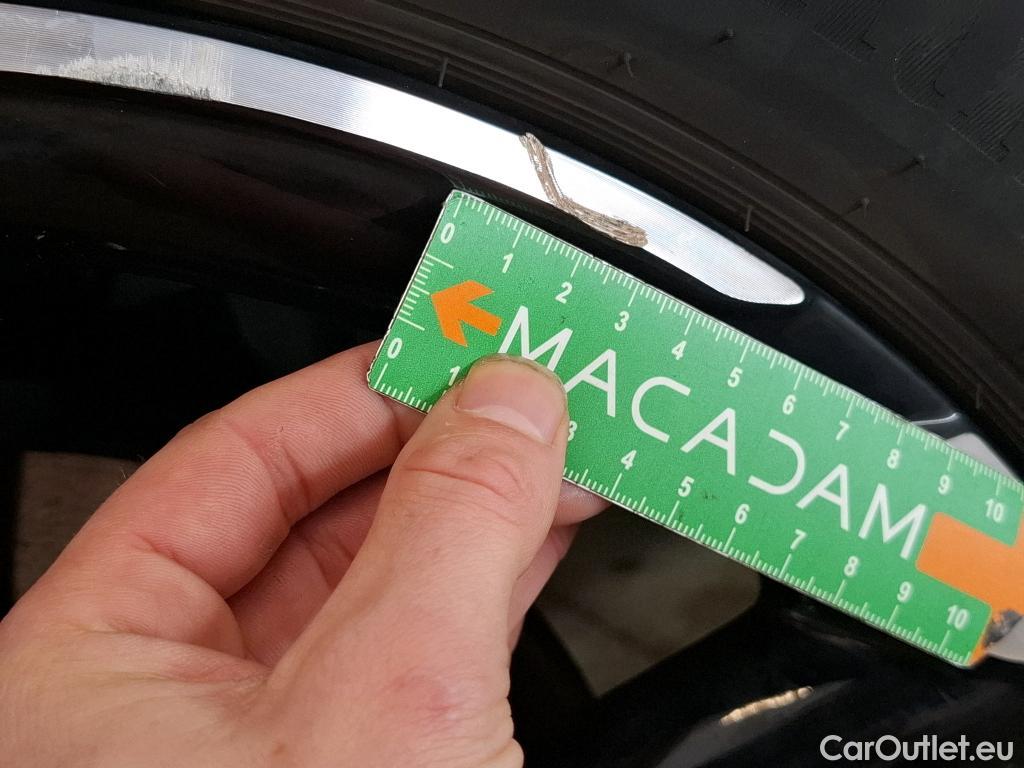  DS  DS7 DS DS 7 Crossback / 2017 / 5P / SUV E-TENSE 225 PERFORMANCE Line + #24