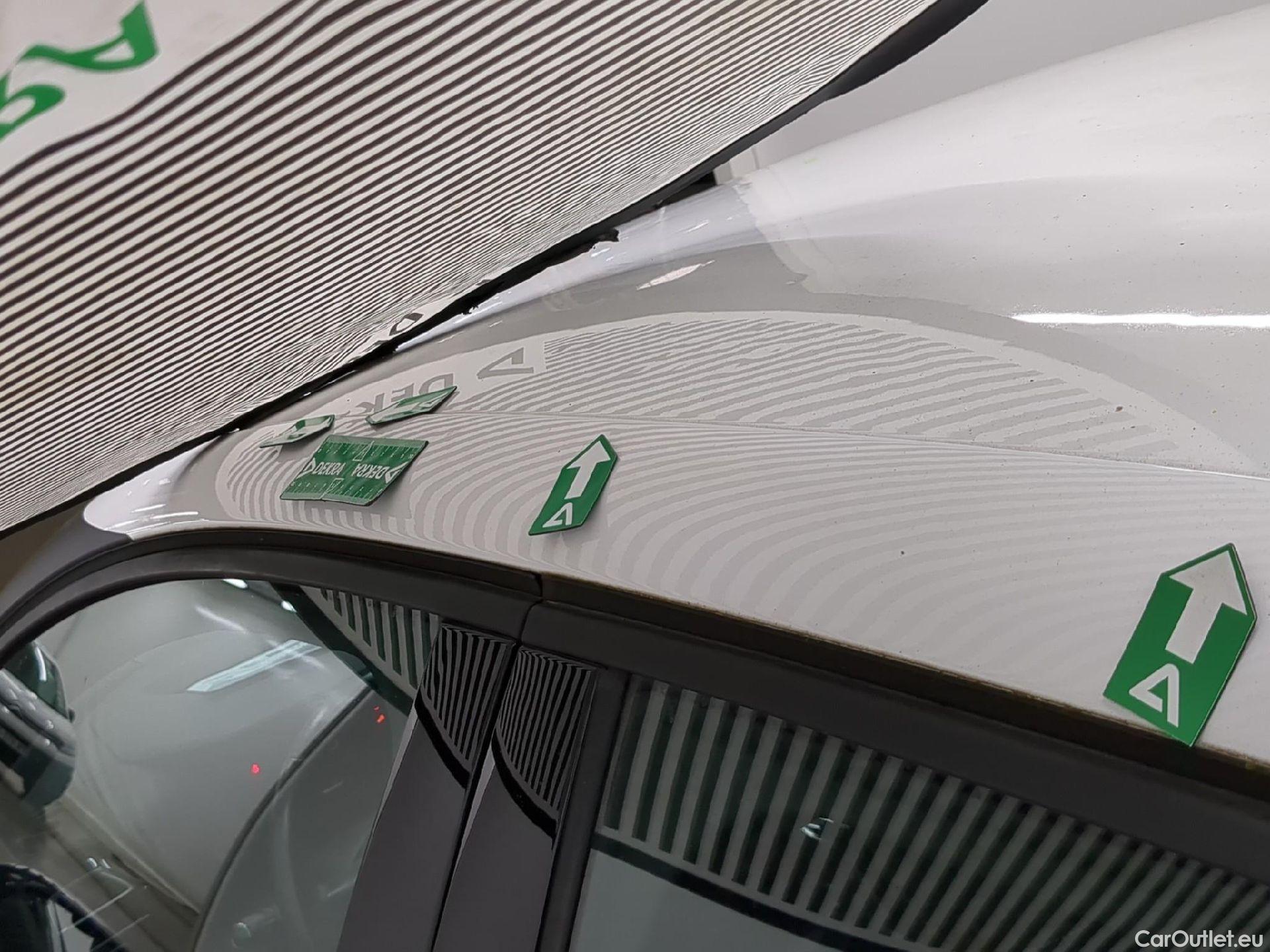  Citroen  C4  Berline Feel Pack Business 1.5 BlueHDI 110CV BVM6 E6d #76