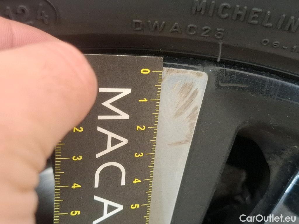  Citroen  C3  Shine 1.2 PureTech 80CV BVM5 6E #10