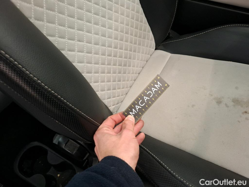  Fiat  500 FIAT   2015  3P  Berline Hybrid 10 BSG 70 ch Dolcevita #44