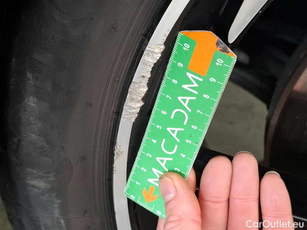  DS  DS7 DS DS 7 Crossback / 2017 / 5P / SUV E-TENSE 225 PERFORMANCE Line + #4