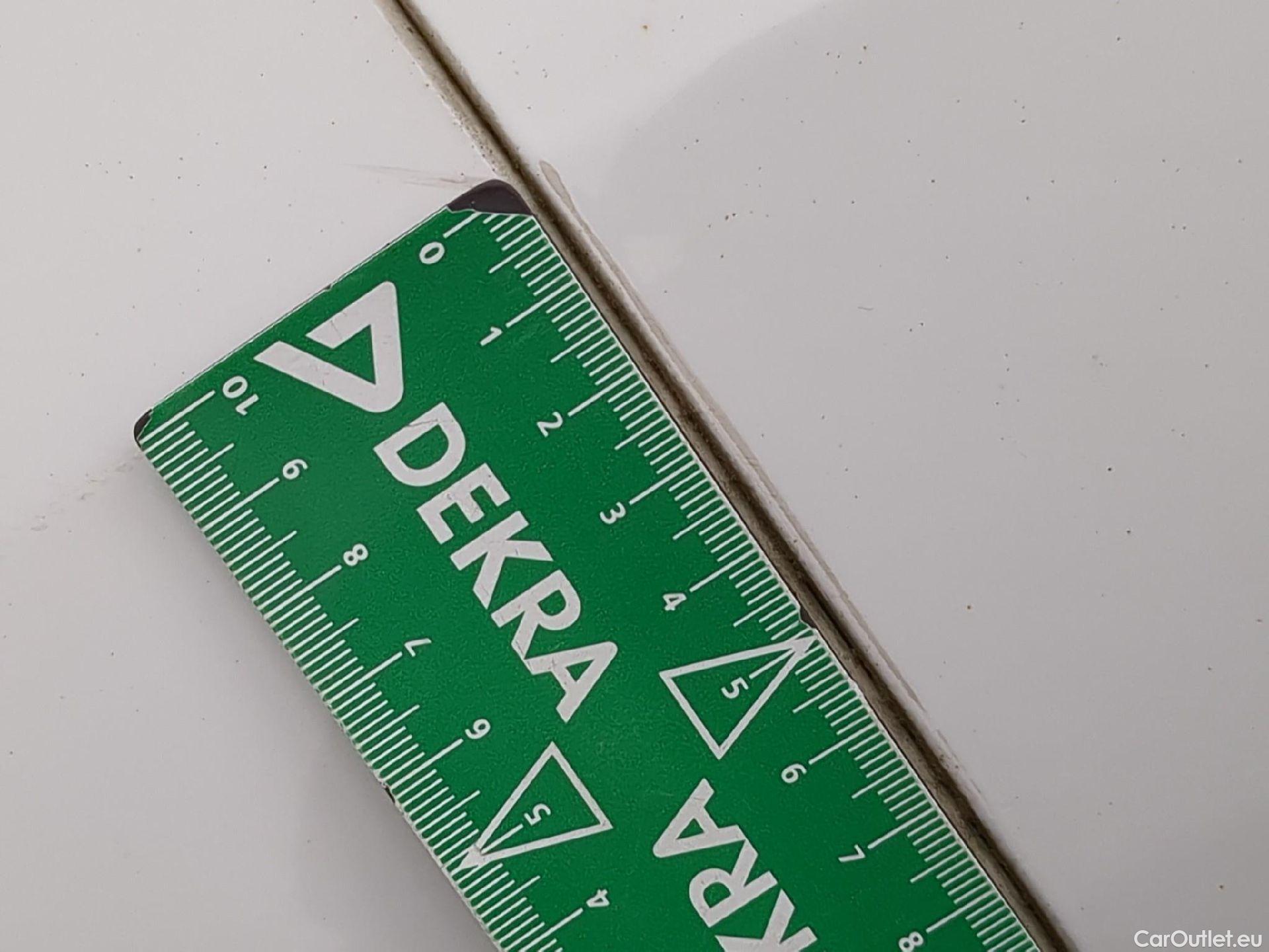  Citroen  C4  Berline Feel Pack Business 1.5 BlueHDI 110CV BVM6 E6d #35