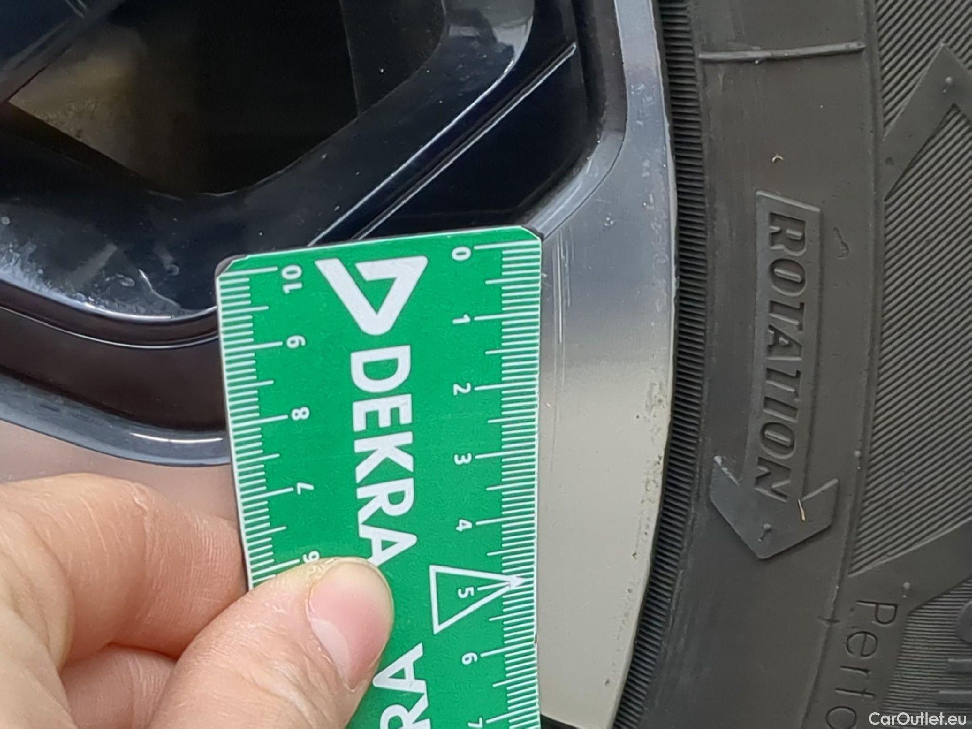  Citroen  C4  Berline Feel Pack Business 1.5 BlueHDI 110CV BVM6 E6d #13